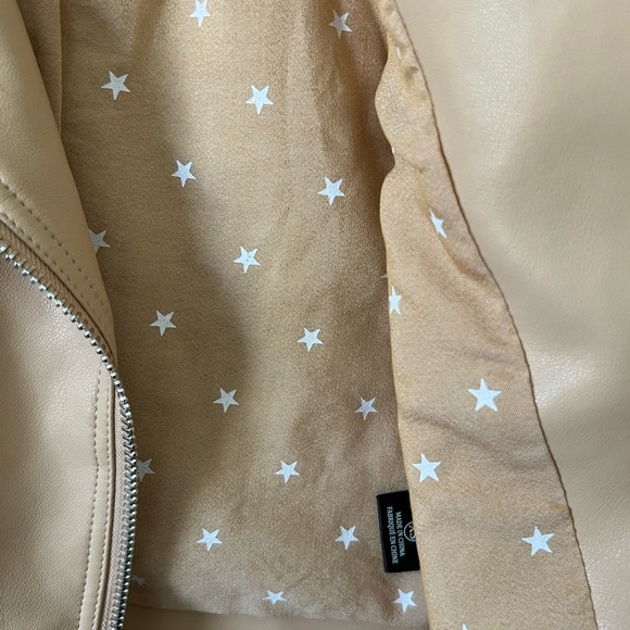 BlankNYC Jacket. Very nice lining. Kind of a rust color. - Picture 9 of 10